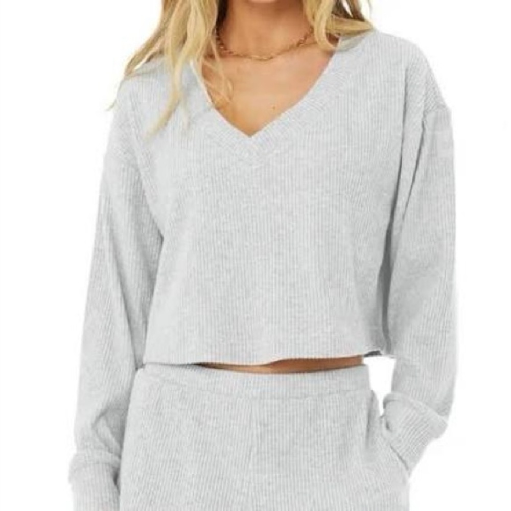 Alo Muse Gray Ribbed Pullover and Short Set